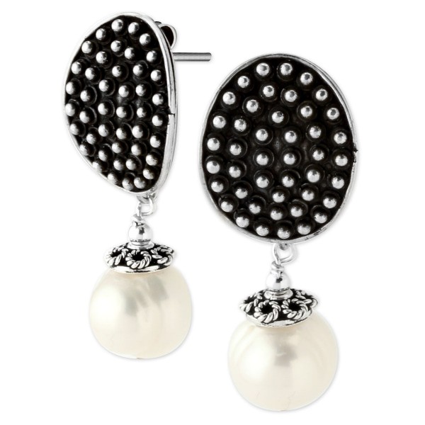 Pendientes texturizados ovalados de plata y perlas-343124